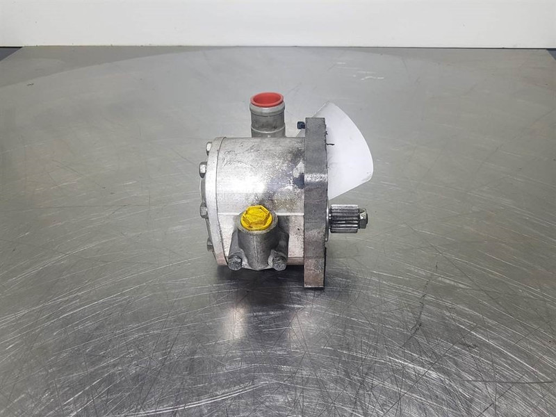 Perkins T4.236-XugpaBnuka C80X-Gearpump/Zahnradpumpe - Idraulica per Macchina da cantiere: foto 2 Perkins T4.236-XugpaBnuka C80X-Gearpump/Zahnradpumpe - Idraulica per Macchina da cantiere: foto 2