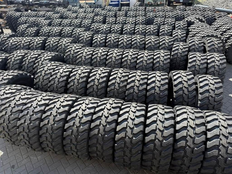 SWT 405/70R20 (16.0/70R20) *NEW* - Tire/Reifen/Band - Cerchi e pneumatici per Macchina da cantiere: foto 1 SWT 405/70R20 (16.0/70R20) *NEW* - Tire/Reifen/Band - Cerchi e pneumatici per Macchina da cantiere: foto 1