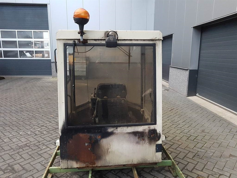 Schaeff SKL832-6336105100-Cabin/Kabine/Cabine - Cabina e interni per Macchina da cantiere: foto 5 Schaeff SKL832-6336105100-Cabin/Kabine/Cabine - Cabina e interni per Macchina da cantiere: foto 5