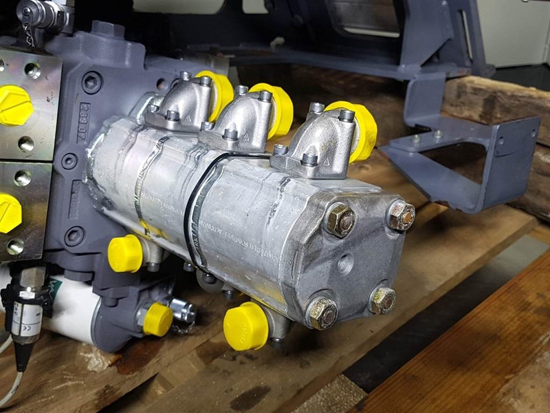 Vögele 1802298/96.2825.1000-Haldex WP09A3-Gearpump - Idraulica: foto 2 Vögele 1802298/96.2825.1000-Haldex WP09A3-Gearpump - Idraulica: foto 2