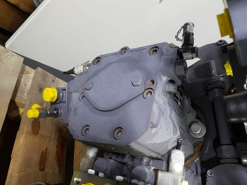 Vögele 2013562-Linde HPV75-02L 2553-Drive pump/Fahrpumpe - Idraulica: foto 2 Vögele 2013562-Linde HPV75-02L 2553-Drive pump/Fahrpumpe - Idraulica: foto 2