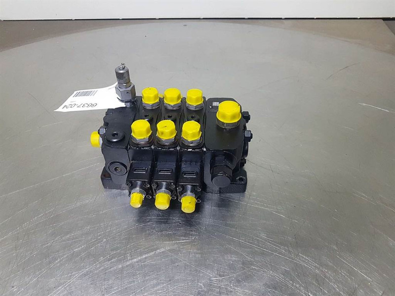 Volvo L30G-VOE11306160-Valve/Ventile/Ventiel - Idraulica per Macchina da cantiere: foto 1 Volvo L30G-VOE11306160-Valve/Ventile/Ventiel - Idraulica per Macchina da cantiere: foto 1