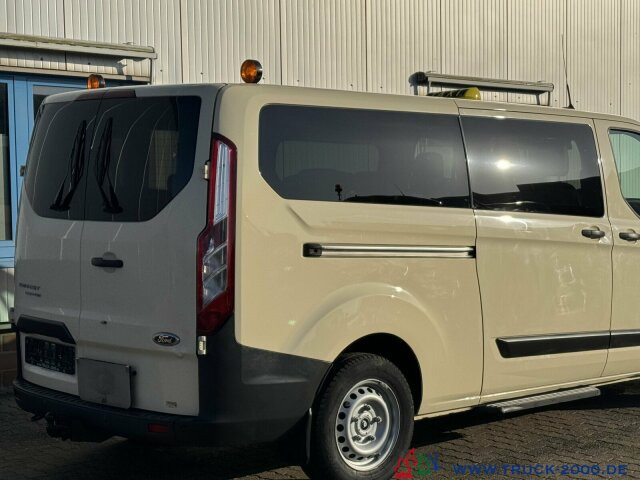 Ford Transit 2.0 TDCI Custom TAXI Ausstattung 9 Sitze - Pulmino: foto 3 Ford Transit 2.0 TDCI Custom TAXI Ausstattung 9 Sitze - Pulmino: foto 3