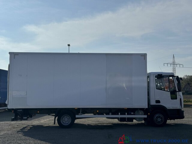Iveco 100E22 Koffer LBW Palfinger Klima NUR 38.204 KM - Autocarro furgonato: foto 4 Iveco 100E22 Koffer LBW Palfinger Klima NUR 38.204 KM - Autocarro furgonato: foto 4