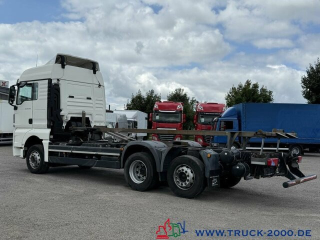 MAN TGX 26.480 XLX Haus Bett hydr Hub Multi Wechsler - Autocarro portacontainer/ Caisse interchangeable: foto 2 MAN TGX 26.480 XLX Haus Bett hydr Hub Multi Wechsler - Autocarro portacontainer/ Caisse interchangeable: foto 2
