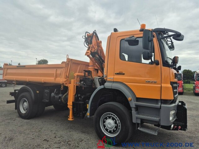 Mercedes-Benz 1829 4x4 Kran Winter Schneeschild Salzstreuer - Autocarro ribaltabile, Camion con gru: foto 4 Mercedes-Benz 1829 4x4 Kran Winter Schneeschild Salzstreuer - Autocarro ribaltabile, Camion con gru: foto 4