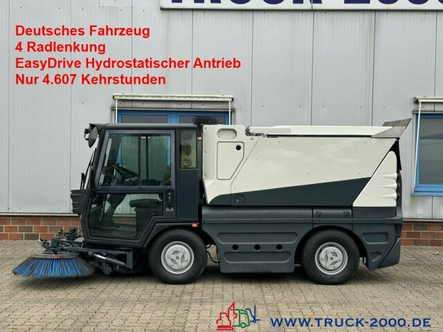 Schmidt Swingo Compact 200 4 Radlenkung Kehren & Sprühen - Spazzatrice stradale: foto 1 Schmidt Swingo Compact 200 4 Radlenkung Kehren & Sprühen - Spazzatrice stradale: foto 1