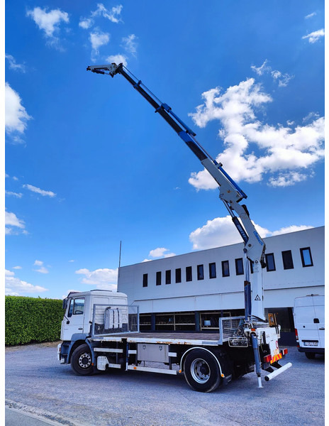 MAN 18.410 F2000 Cormach 22000 E4F + jib - Autocarro con pianale/ Cassone fisso, Camion con gru: foto 3 MAN 18.410 F2000 Cormach 22000 E4F + jib - Autocarro con pianale/ Cassone fisso, Camion con gru: foto 3