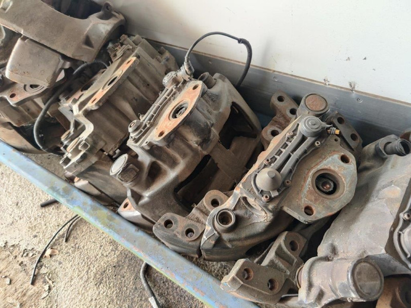 MAN Remklauwen / Brake calipers F2000 / TGA - Pinza freno per Camion: foto 1 MAN Remklauwen / Brake calipers F2000 / TGA - Pinza freno per Camion: foto 1