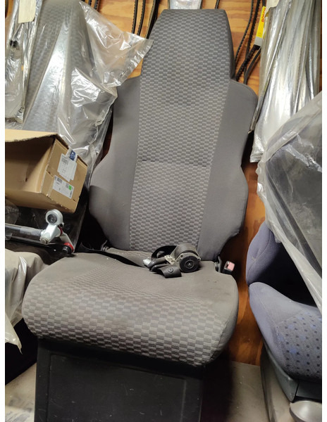 MAN Stoel Zetel MAN TGA / TGS/ TGL / TGX - Sedile per Camion: foto 3 MAN Stoel Zetel MAN TGA / TGS/ TGL / TGX - Sedile per Camion: foto 3