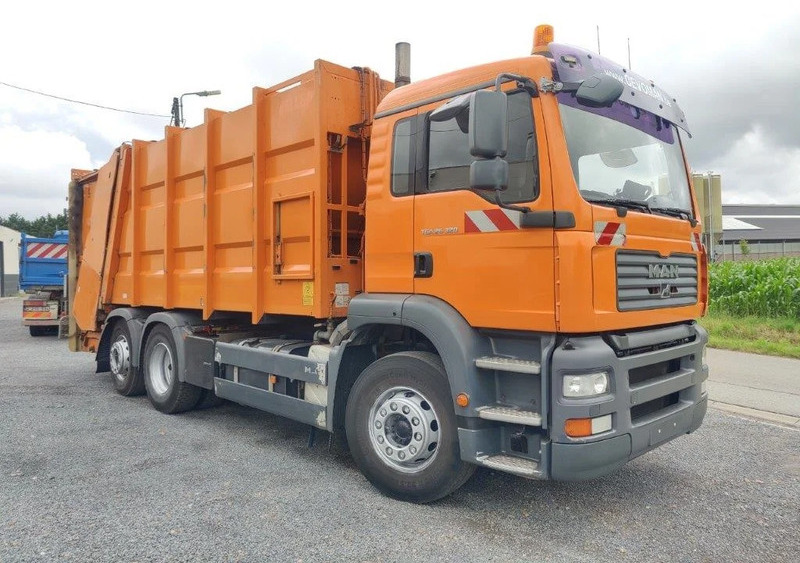 MAN TGA 26.320 6x2 garbage truck ZOELLER - Camion immondizia: foto 2 MAN TGA 26.320 6x2 garbage truck ZOELLER - Camion immondizia: foto 2