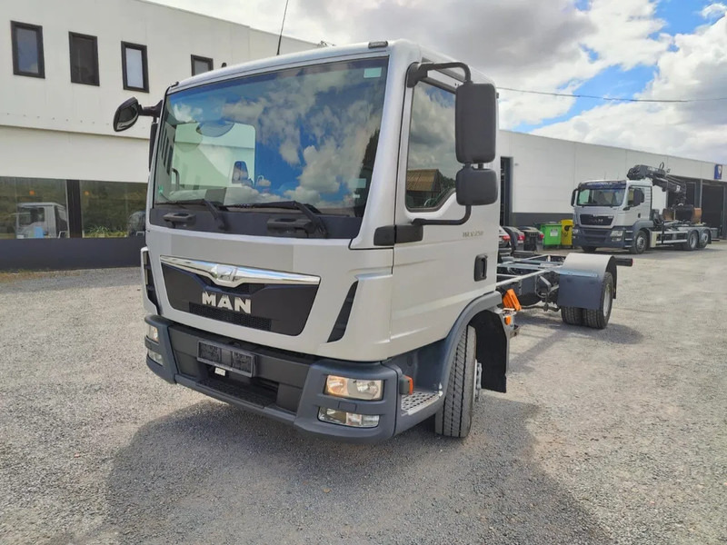 MAN TGL 12.250 Chassis cabine Euro6 - Autocarro telaio: foto 2 MAN TGL 12.250 Chassis cabine Euro6 - Autocarro telaio: foto 2