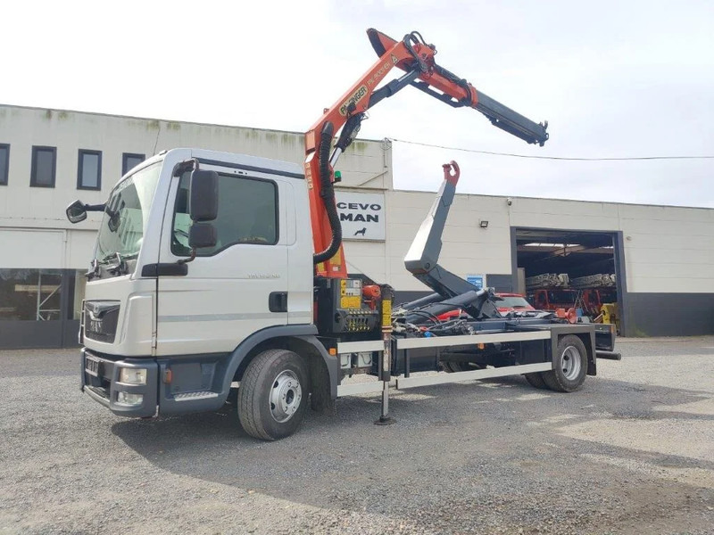 MAN TGL 12.250 Containersysteem met kraan Palfinger PK9001 + Remote - Autocarro scarrabile, Camion con gru: foto 1 MAN TGL 12.250 Containersysteem met kraan Palfinger PK9001 + Remote - Autocarro scarrabile, Camion con gru: foto 1