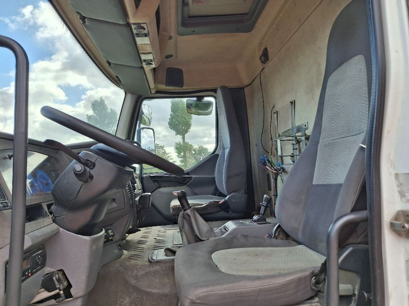 Renault PREMIUM 270 GAS / LPG - Camion cisterna: foto 4 Renault PREMIUM 270 GAS / LPG - Camion cisterna: foto 4