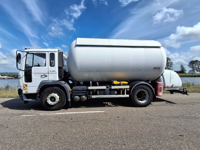 Volvo FL 250 GAS / LPG - Camion cisterna: foto 4 Volvo FL 250 GAS / LPG - Camion cisterna: foto 4