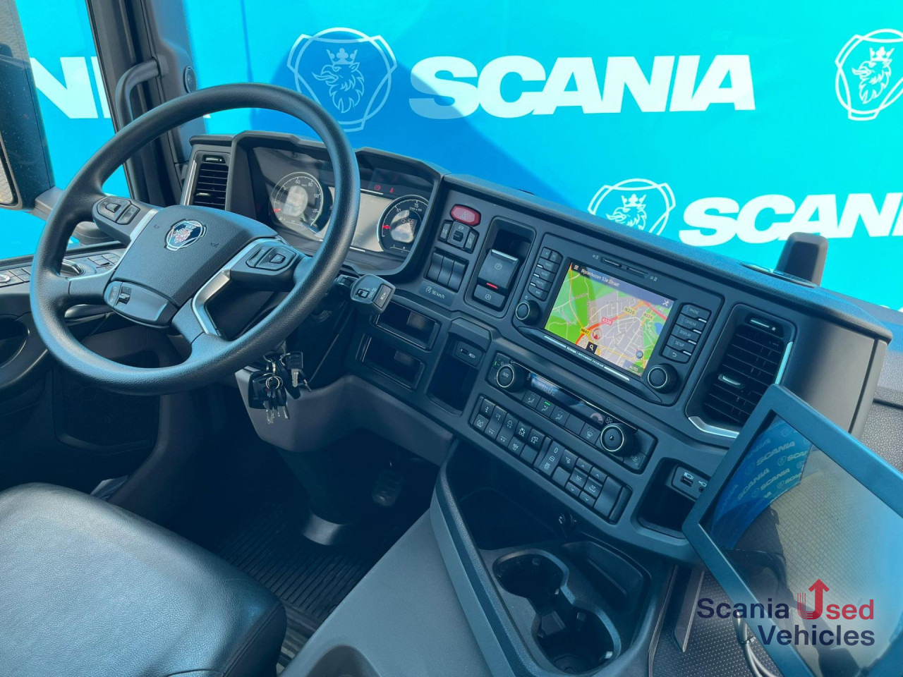 SCANIA G 450 B8x2*6NB DIFF-L HIAB X-HIPRO 262 EP-4 - Autocarro con pianale/ Cassone fisso: foto 4 SCANIA G 450 B8x2*6NB DIFF-L HIAB X-HIPRO 262 EP-4 - Autocarro con pianale/ Cassone fisso: foto 4