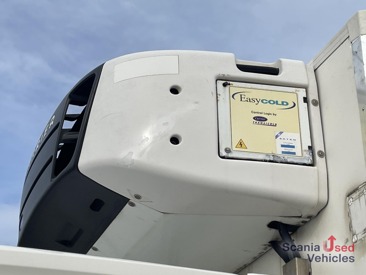 SCANIA P 250 B4x2LA FRIGO -27 TAIL LIFT 1.5T 815X251X244C - Autocarro frigorifero: foto 2 SCANIA P 250 B4x2LA FRIGO -27 TAIL LIFT 1.5T 815X251X244C - Autocarro frigorifero: foto 2
