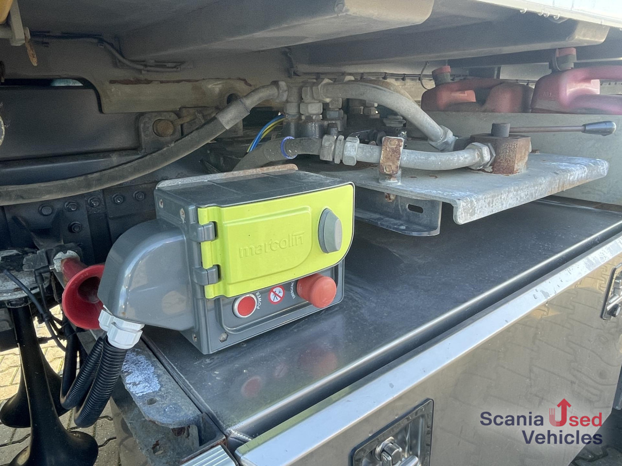 SCANIA R 660 B6x4HB TIPPER SCHWERLAST SATTELZUG 9T V8 - Autocarro ribaltabile: foto 3 SCANIA R 660 B6x4HB TIPPER SCHWERLAST SATTELZUG 9T V8 - Autocarro ribaltabile: foto 3