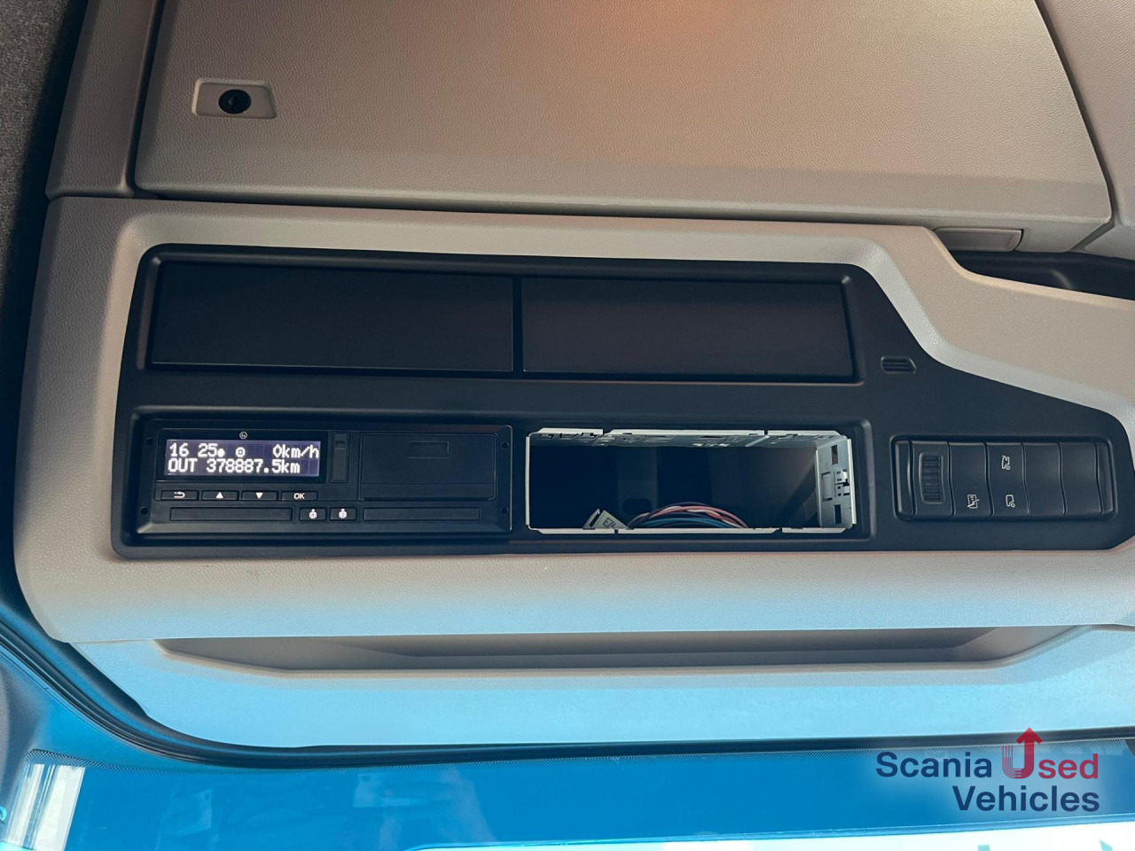 SCANIA S 450 A4x2NA DIFF-L RETARDER PARK AIRCO ACC - Trattore stradale: foto 4 SCANIA S 450 A4x2NA DIFF-L RETARDER PARK AIRCO ACC - Trattore stradale: foto 4