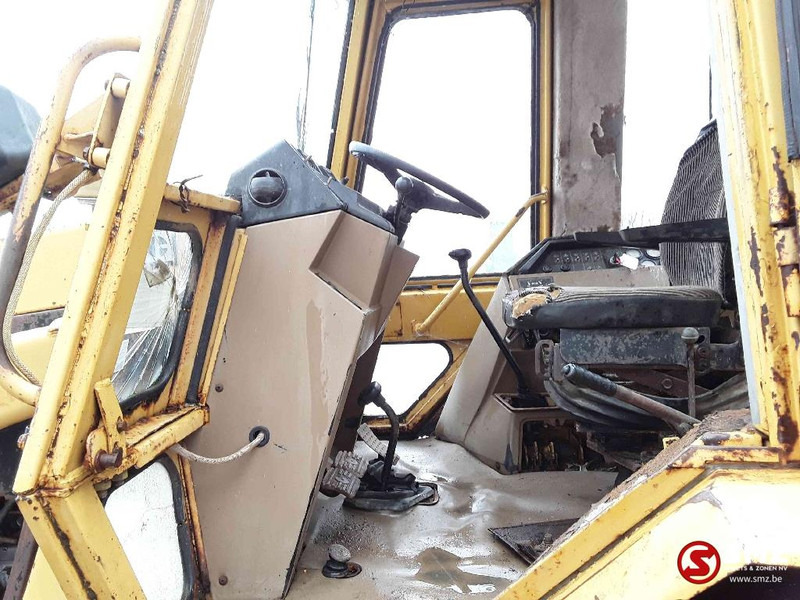 Terna Caterpillar 428: foto 6