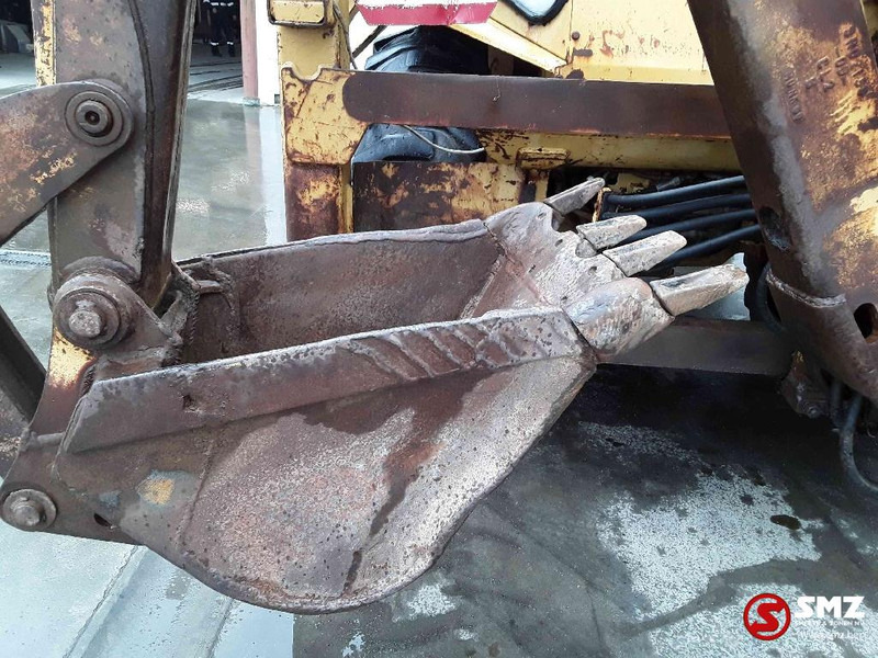 Terna Caterpillar 428: foto 12