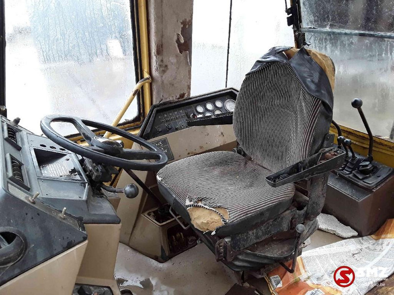 Terna Caterpillar 428: foto 7