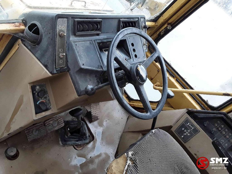 Terna Caterpillar 428: foto 8