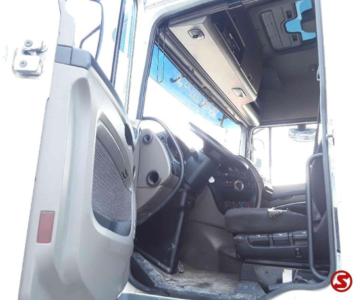 DAF 105 XF 460 6x2 - Autocarro con pianale/ Cassone fisso: foto 5 DAF 105 XF 460 6x2 - Autocarro con pianale/ Cassone fisso: foto 5