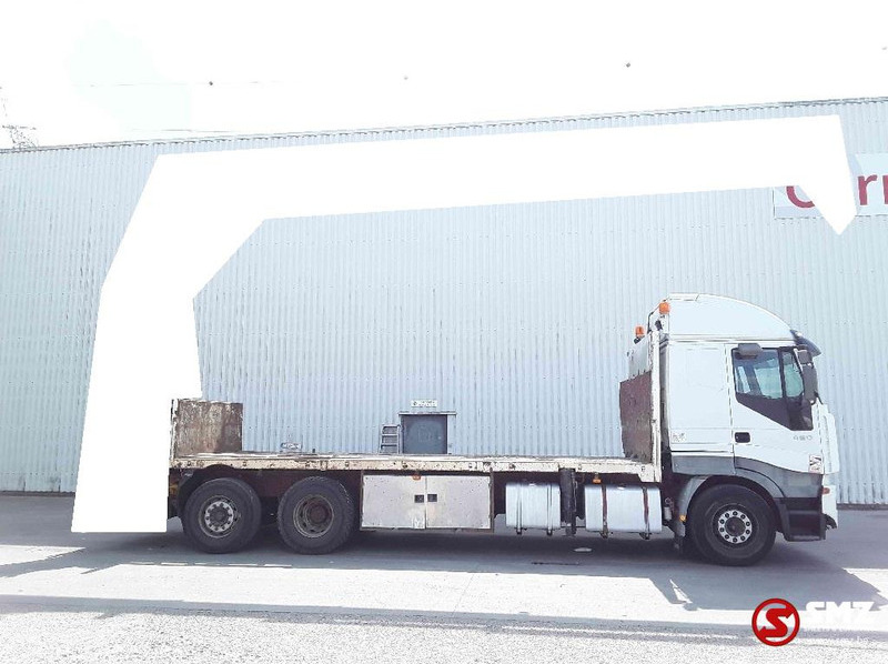 Iveco Stralis 480 6x2 intarder - Autocarro con pianale/ Cassone fisso, Camion con gru: foto 4 Iveco Stralis 480 6x2 intarder - Autocarro con pianale/ Cassone fisso, Camion con gru: foto 4