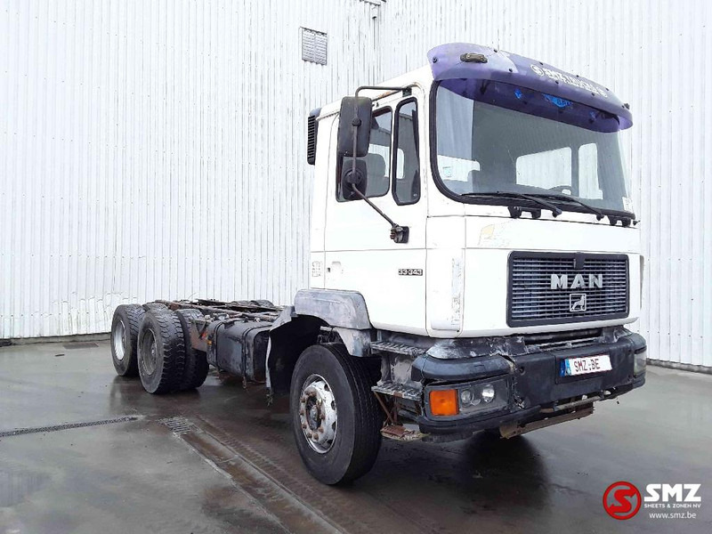 MAN 33.343 6x4 chassis - Autocarro telaio: foto 1 MAN 33.343 6x4 chassis - Autocarro telaio: foto 1