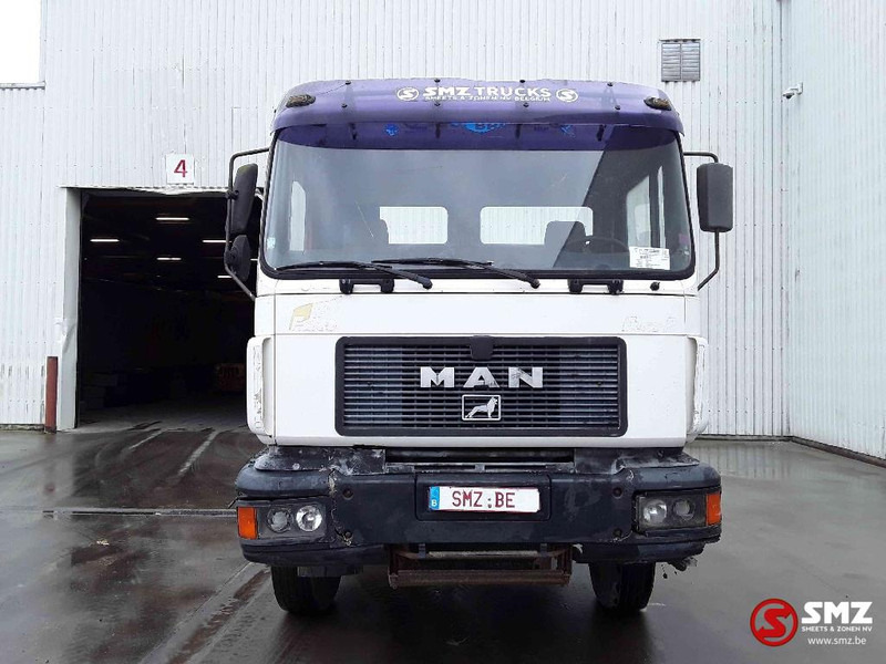 MAN 33.343 6x4 chassis - Autocarro telaio: foto 2 MAN 33.343 6x4 chassis - Autocarro telaio: foto 2