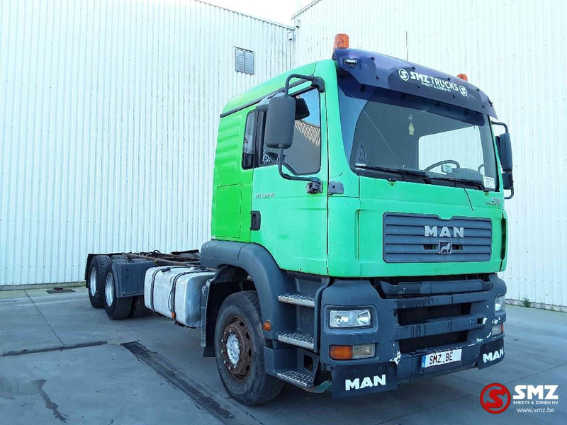 MAN TGA 33.430 problem boite/gearbox - Autocarro telaio: foto 1 MAN TGA 33.430 problem boite/gearbox - Autocarro telaio: foto 1