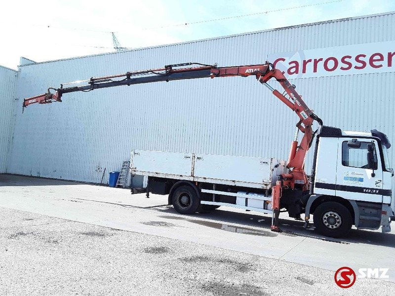 Mercedes-Benz Actros 1831 Atlas Ak140.1A4+remote lames steel 165000km - Autocarro con pianale/ Cassone fisso, Camion con gru: foto 4 Mercedes-Benz Actros 1831 Atlas Ak140.1A4+remote lames steel 165000km - Autocarro con pianale/ Cassone fisso, Camion con gru: foto 4