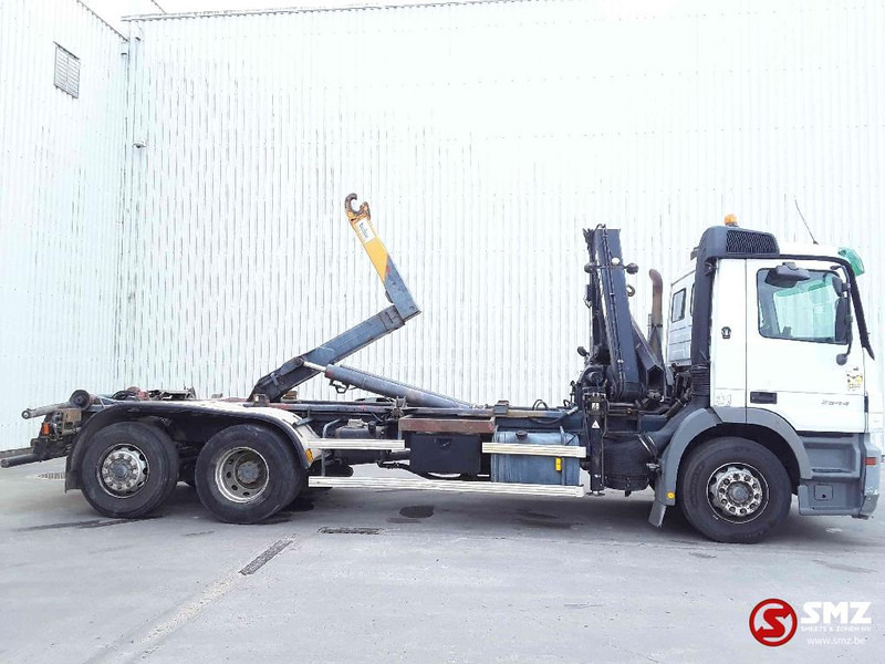 Mercedes-Benz Actros 2544 hiab 102.2 remote hook retarder - Autocarro portacontainer/ Caisse interchangeable, Camion con gru: foto 4 Mercedes-Benz Actros 2544 hiab 102.2 remote hook retarder - Autocarro portacontainer/ Caisse interchangeable, Camion con gru: foto 4