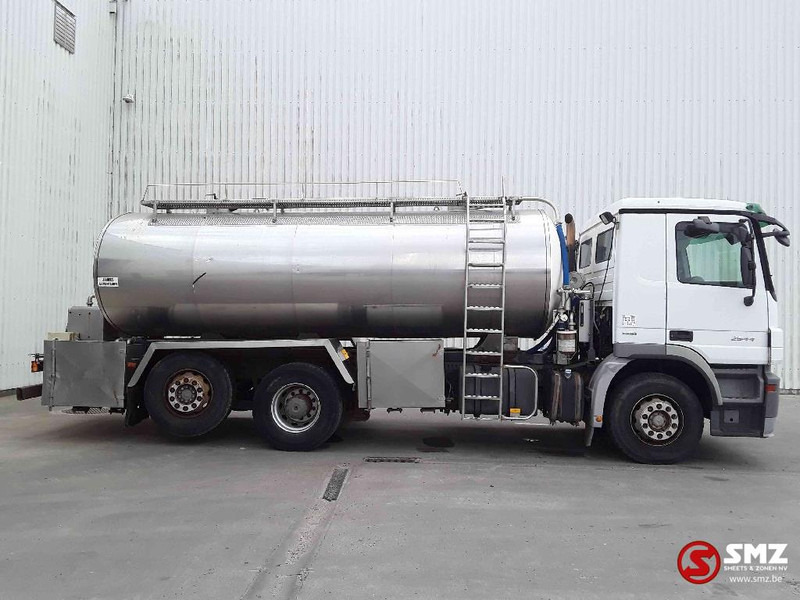 Mercedes-Benz Actros 2544 inox tank - 15.000 liter - retarder - Camion cisterna: foto 4 Mercedes-Benz Actros 2544 inox tank - 15.000 liter - retarder - Camion cisterna: foto 4