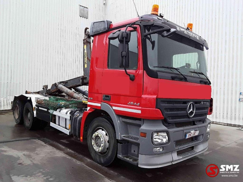 Mercedes-Benz Actros 2644 6x4 lames zps - Autocarro portacontainer/ Caisse interchangeable: foto 1 Mercedes-Benz Actros 2644 6x4 lames zps - Autocarro portacontainer/ Caisse interchangeable: foto 1