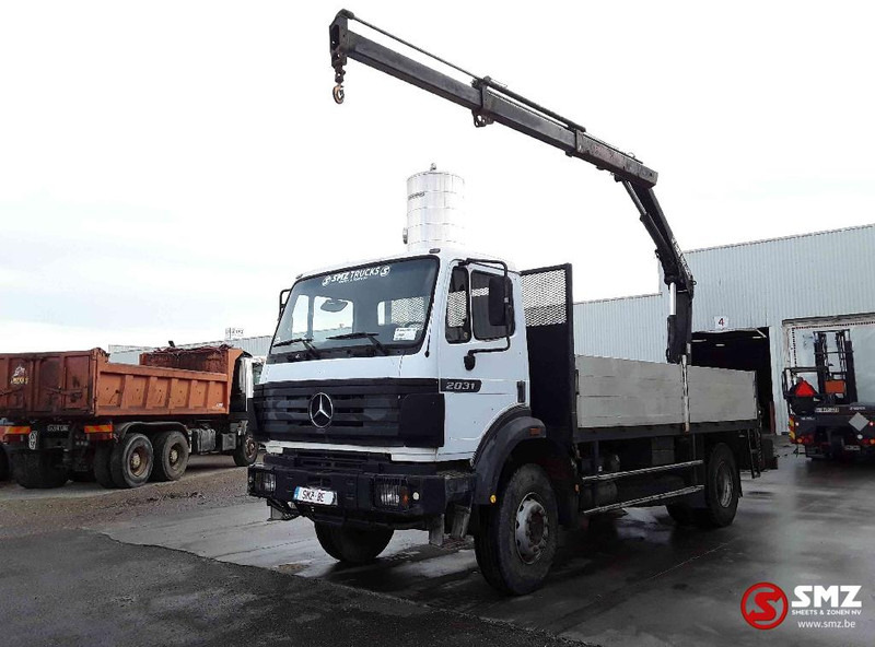 Mercedes-Benz SK 2031 lames manual - Autocarro con pianale/ Cassone fisso, Camion con gru: foto 3 Mercedes-Benz SK 2031 lames manual - Autocarro con pianale/ Cassone fisso, Camion con gru: foto 3