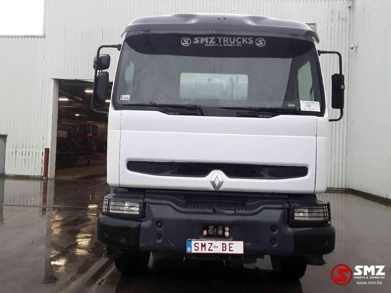 Renault Kerax 300 manual pump - Autobetoniera: foto 2 Renault Kerax 300 manual pump - Autobetoniera: foto 2