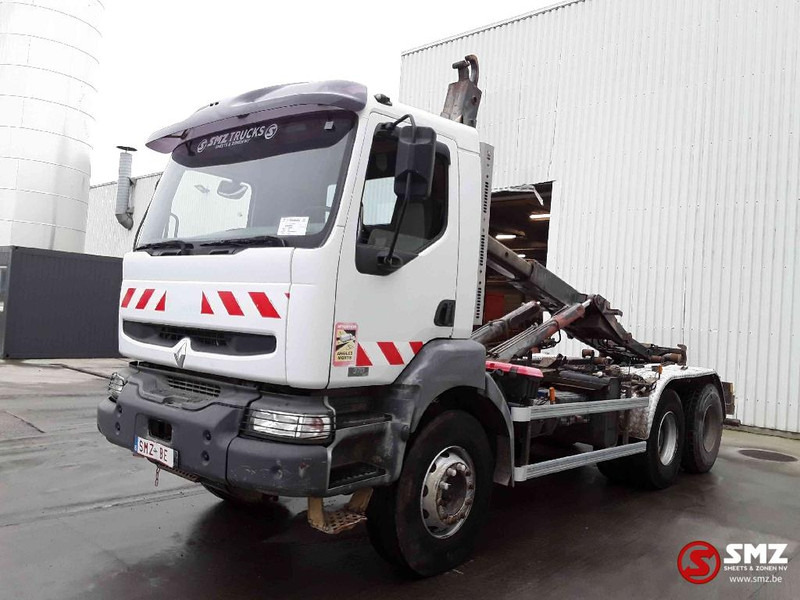 Renault Kerax 370 6x4 - Autocarro portacontainer/ Caisse interchangeable: foto 3 Renault Kerax 370 6x4 - Autocarro portacontainer/ Caisse interchangeable: foto 3