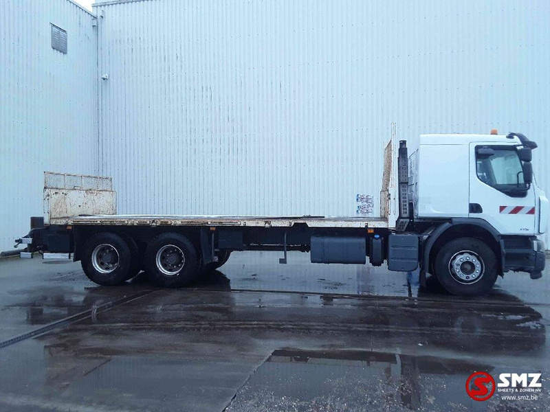 Renault Kerax 410 DXI manual 6x4 - Autocarro con pianale/ Cassone fisso: foto 4 Renault Kerax 410 DXI manual 6x4 - Autocarro con pianale/ Cassone fisso: foto 4
