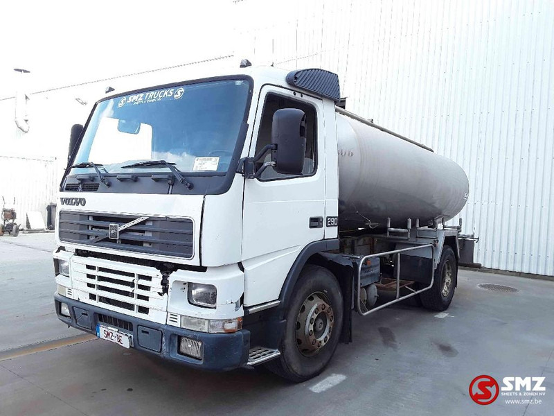 Volvo FM 7 290 lames inox - Camion cisterna: foto 3 Volvo FM 7 290 lames inox - Camion cisterna: foto 3