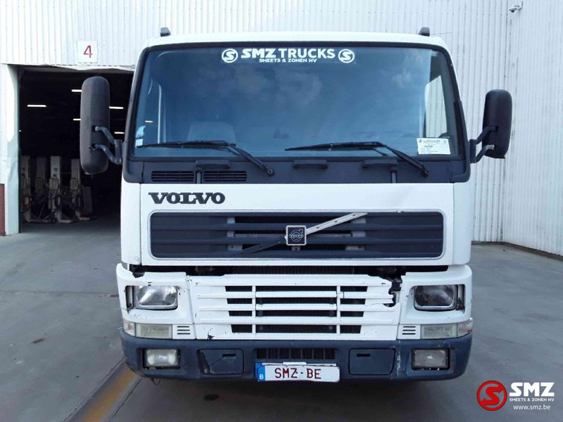 Volvo FM 7 290 lames inox - Camion cisterna: foto 2 Volvo FM 7 290 lames inox - Camion cisterna: foto 2