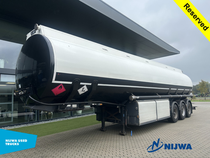 LAG O-3-43 EXPORT ONLY + New MOT - Semirimorchio cisterna: foto 1 LAG O-3-43 EXPORT ONLY + New MOT - Semirimorchio cisterna: foto 1