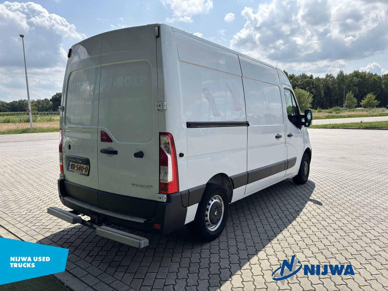 Renault Master T35 125 L2H2 Opstap + Airco Kasten - Furgone chiuso: foto 3 Renault Master T35 125 L2H2 Opstap + Airco Kasten - Furgone chiuso: foto 3