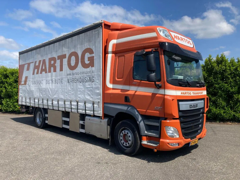 DAF CF 410 FA Euro6 Schuifzeilen vooras 9,0 ton - Autocarro furgonato: foto 2 DAF CF 410 FA Euro6 Schuifzeilen vooras 9,0 ton - Autocarro furgonato: foto 2