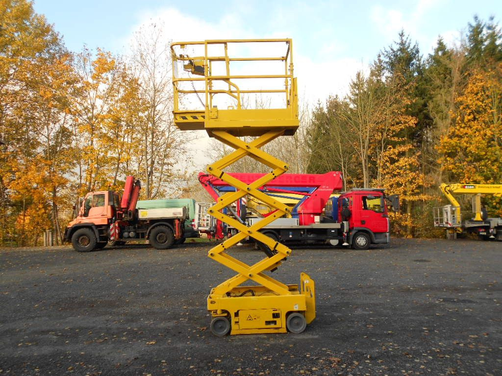 Genie GS 1330, Leichtscherenarbeitsbühne Genie 5,9 m - Piattaforma autocarrata: foto 4 Genie GS 1330, Leichtscherenarbeitsbühne Genie 5,9 m - Piattaforma autocarrata: foto 4