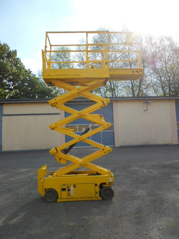 Genie GS 1930, Scherenarbeitsbühne Genie 8 m Genie GS 1930, Scherenarbeitsbühne Genie 8 m - Piattaforma a pantografo: foto 1 Genie GS 1930, Scherenarbeitsbühne Genie 8 m Genie GS 1930, Scherenarbeitsbühne Genie 8 m - Piattaforma a pantografo: foto 1
