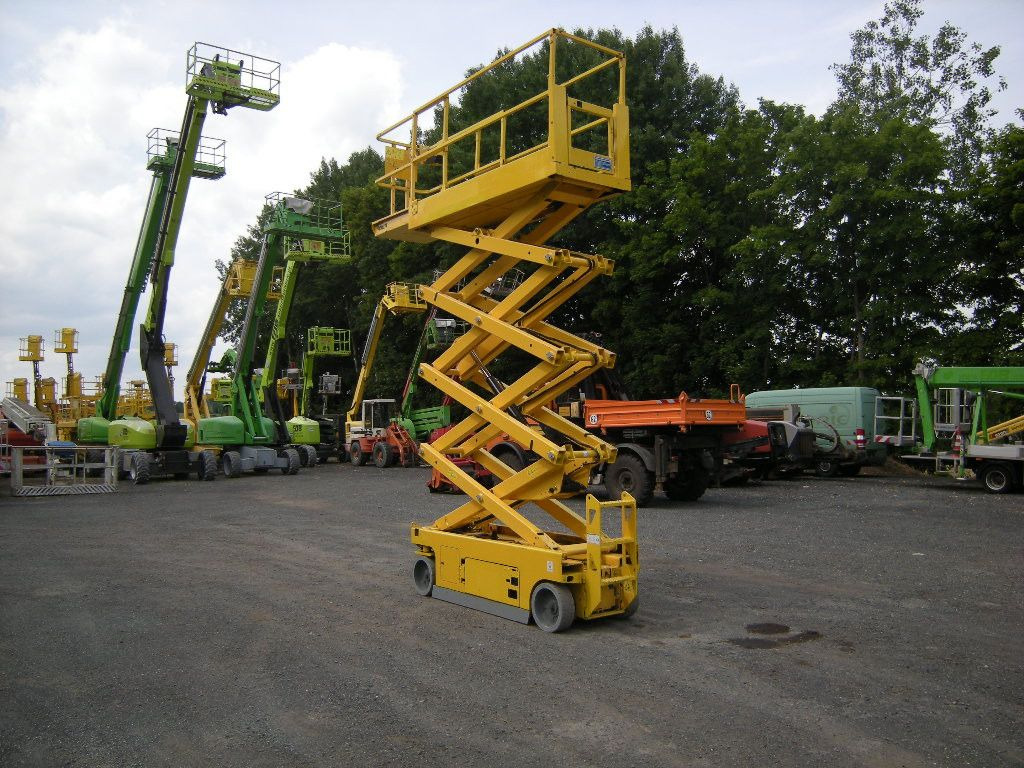 Genie GS 2632, Scherenarbeitsbühne Genie 10 m - Piattaforma autocarrata: foto 4 Genie GS 2632, Scherenarbeitsbühne Genie 10 m - Piattaforma autocarrata: foto 4