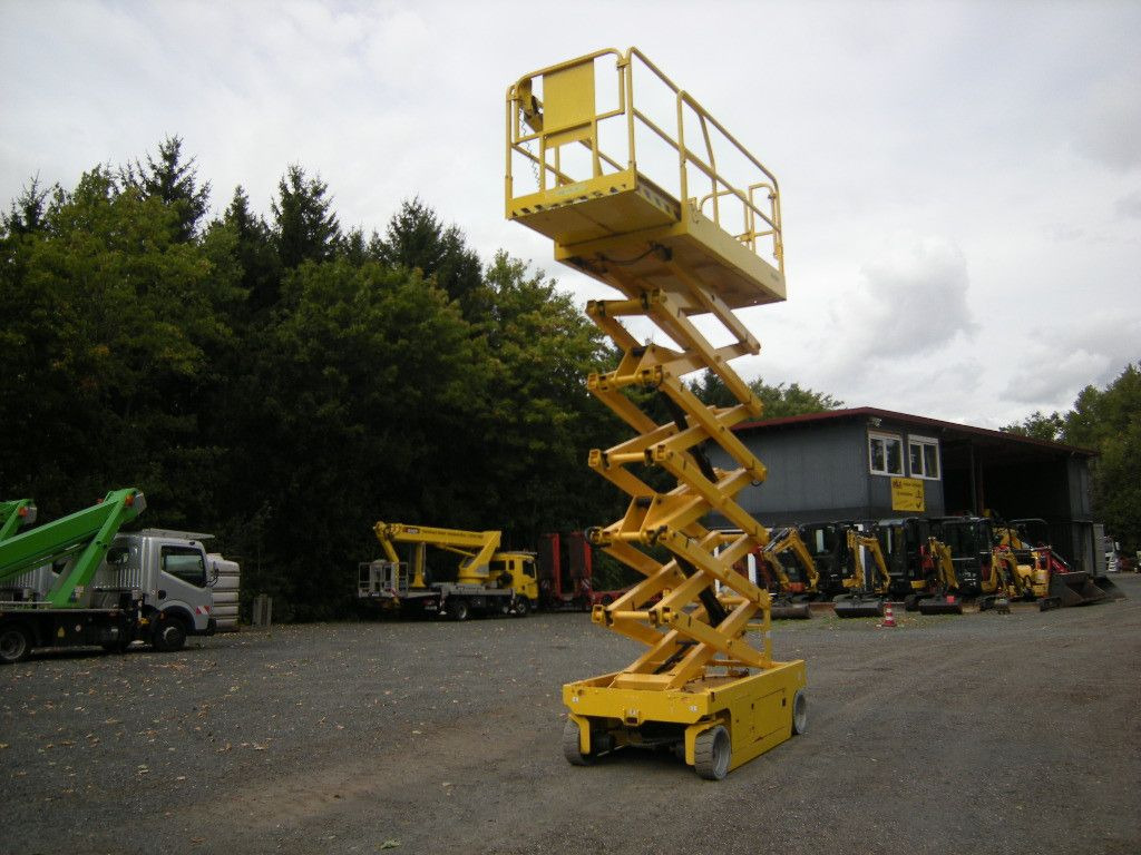Piattaforma autocarrata Genie GS 4047 Scherenarbeitsbühne Genie 14 m: foto 6