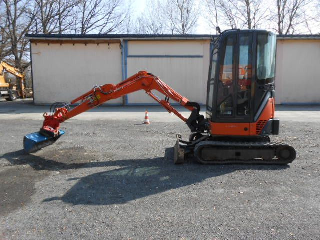 Hitachi ZX22U-2CLR , Powertilt Hitachi ZX22U-2CLR , Powertilt - Miniescavatore: foto 1 Hitachi ZX22U-2CLR , Powertilt Hitachi ZX22U-2CLR , Powertilt - Miniescavatore: foto 1